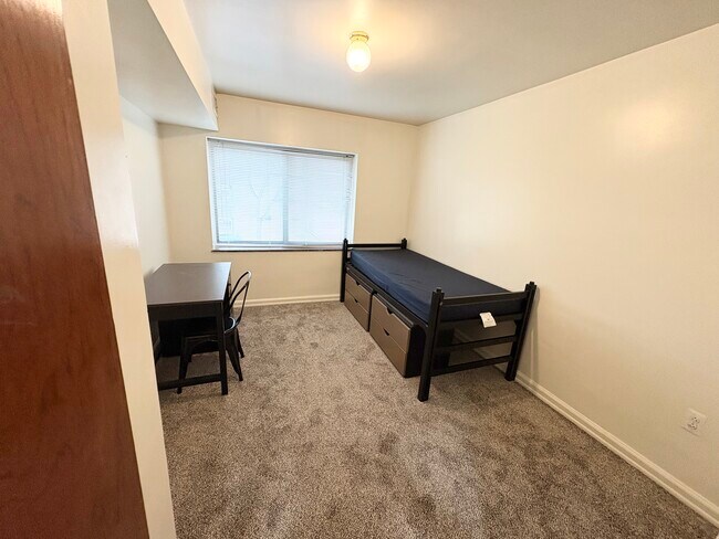 Amsterdammer Place, Ann Arbor, MI 48104 - photo 6