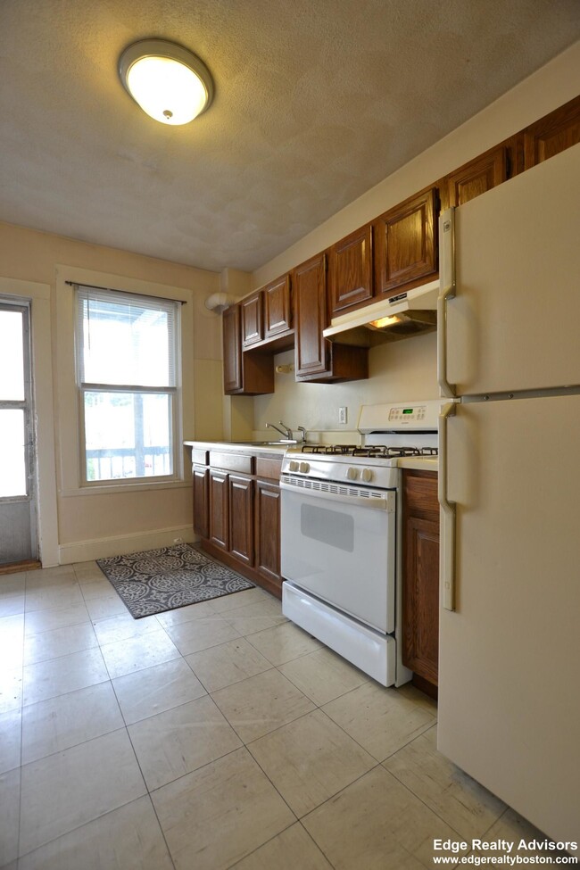 585 Washington St Unit 2, Boston, MA 02135