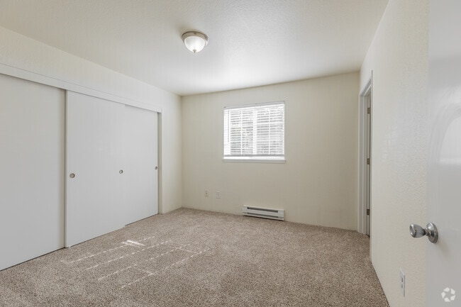 3BR, 2BA - 1,100SF - Primary Bedroom