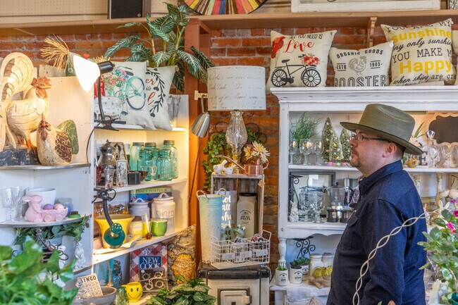 For some antique and vintage shopping, head to The Queens Ransom near Prairie Heights.