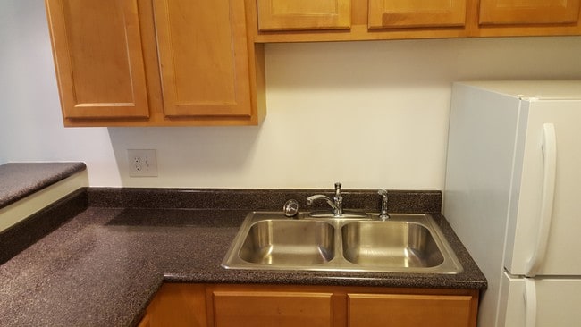 5675 W Brown Deer Rd unit 109, Milwaukee, WI 53223 - photo 4