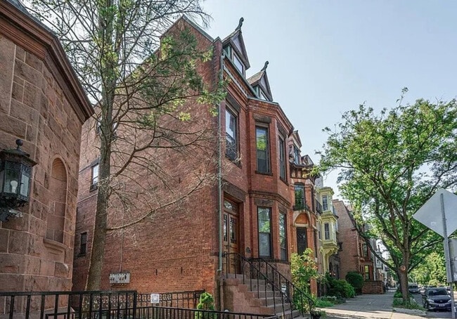 18 Willett St unit 3, Albany, NY 12210 - photo 3