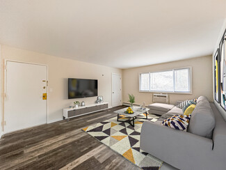 1 Zachary Ln, Hamilton, NJ 08620
