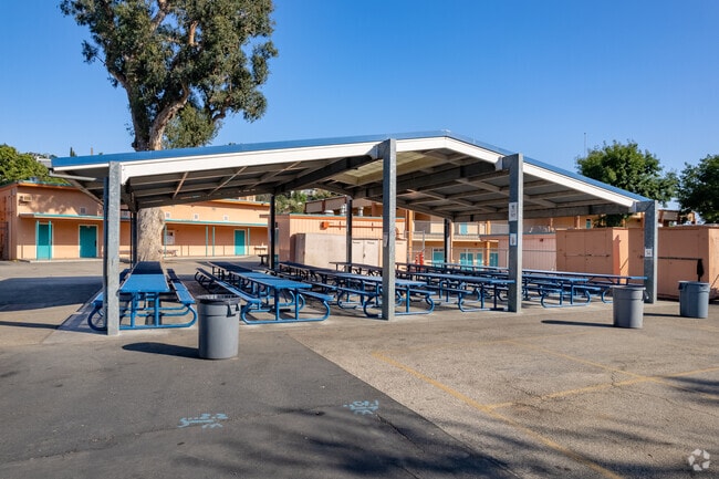 Students at Delevan Drive Elementary School can enjoy their lunch outside.