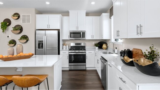 17 Harper Ln, Manalapan, NJ 07726 - photo 2