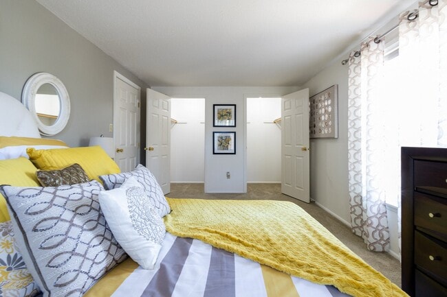 1 bedroom 1 bathroom at Ashmore Trace Apartment