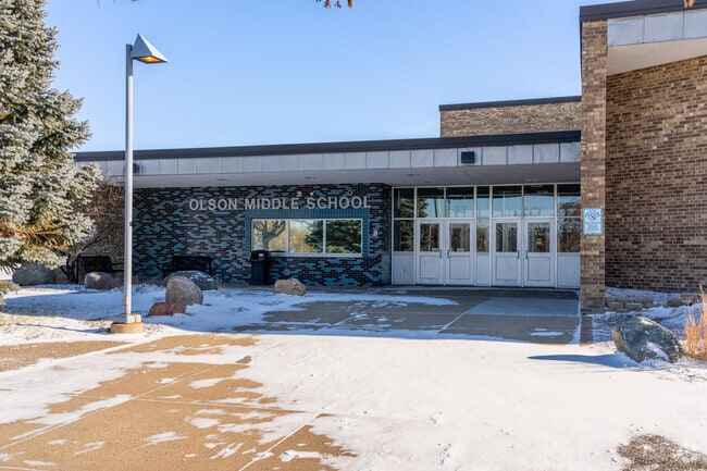 The school is supported by 37 full-time teachers and 3 full-time school counselors.