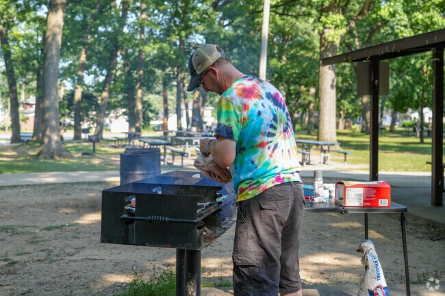 Residents of Scottsdale love using public parks to gather with friends and family.