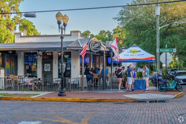 Cavo's restaurant is a popular spot for al fresco dining in Thornton Park.