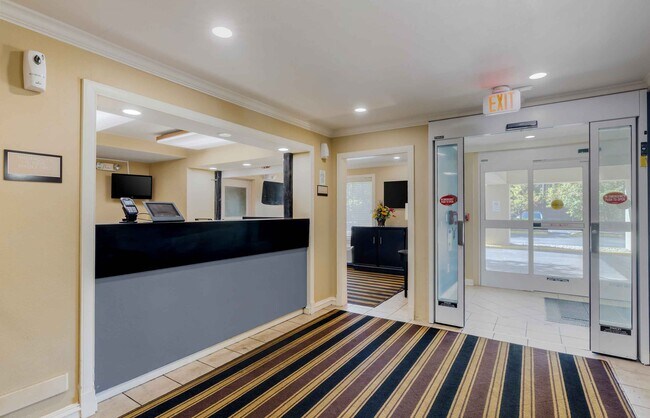 52 4th Ave, Waltham, MA 02451 - photo 5