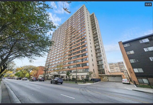 Sixty Thirty Condominium unit 2108, Chicago, IL 60660 - photo 4