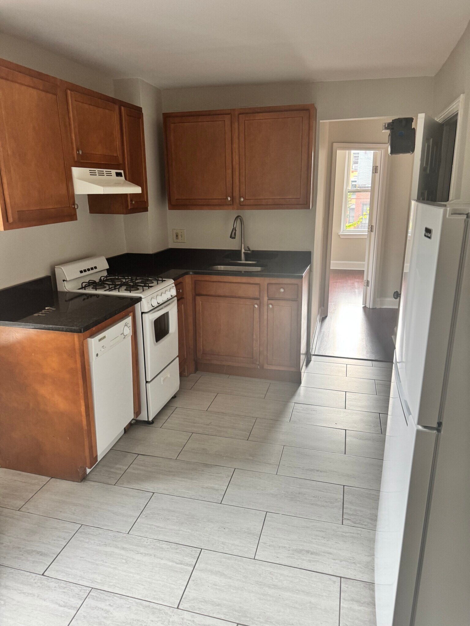 93 W Cedar St unit 70-16, Boston, MA 02114 - photo 1