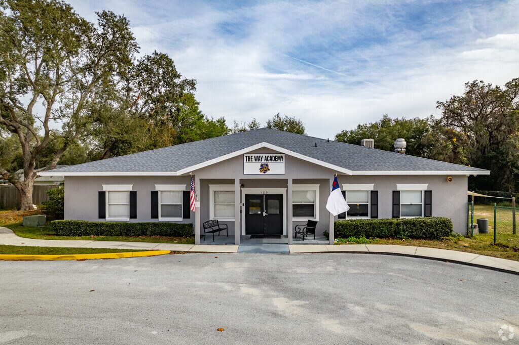 New Hope Christian Academy is a private school located in Minneola.