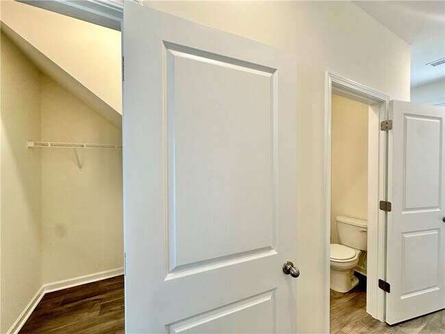 582 Seaborn Cir, Pendleton, SC 29670 - photo 4