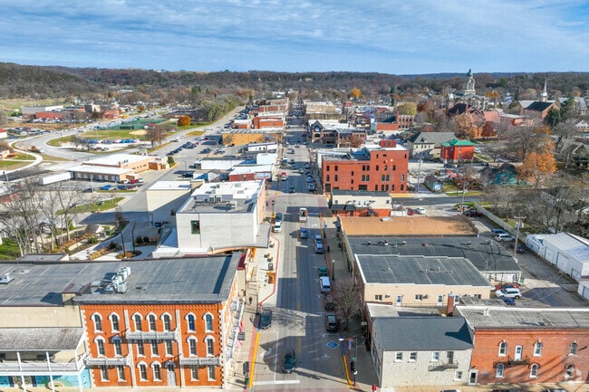 Decorah’s streets showcase historic homes and scenic views.