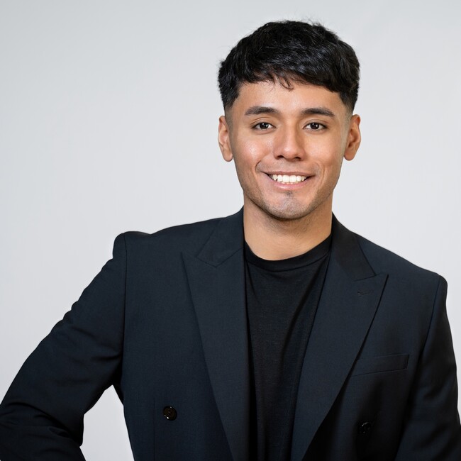 Agent Photo