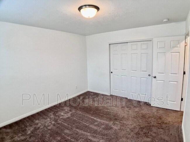 2013 W 950 N, Layton, UT 84041 - photo 7
