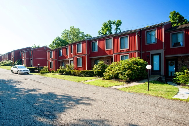 Poets Corner, Library, PA 15129 - photo 5