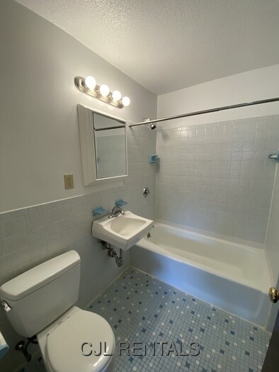 71 Montvale Ave unit 28, Stoneham, MA 02180 - photo 6
