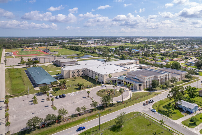 Dunbar High School in Fort Myers is a B- ranked school.