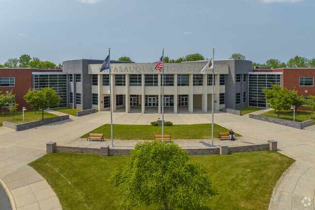 Catasauqua Senior High School earned a B-minus score from Niche.