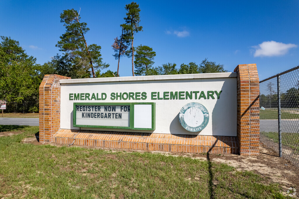 Emerald Shores Elementary School, Rankings & Reviews - Homes.com