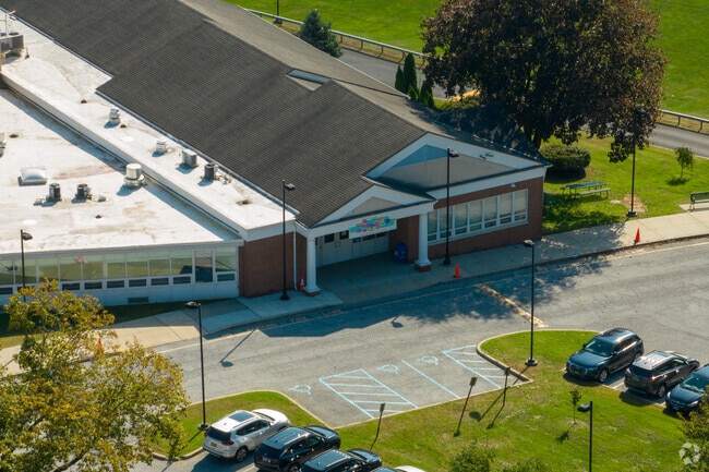 Todd Elementary School is a public school in Briarcliff Manor, NY.