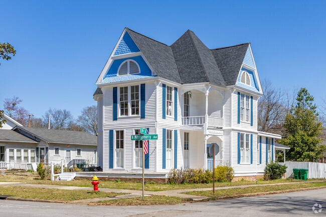 Historic homes including Victorian style are scattered throughout the downtown area of Sheffield.