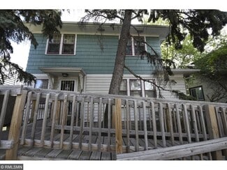 1076 18th Ave SE, Minneapolis, MN 55414