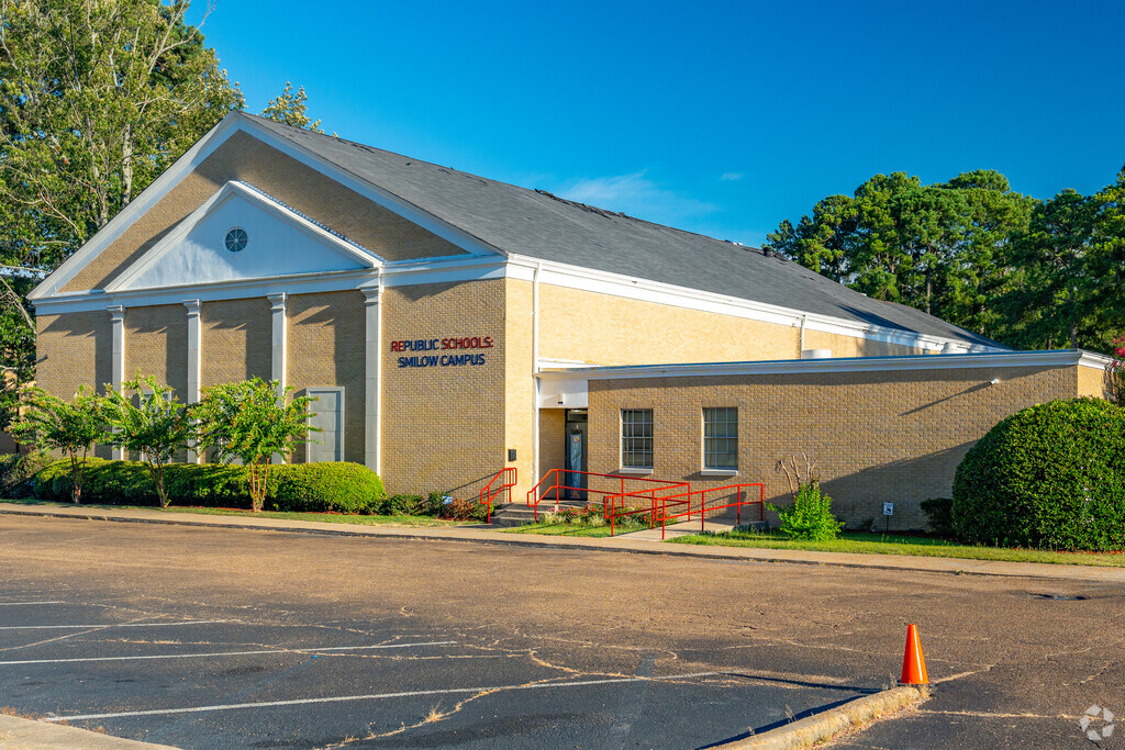 The Republic School Smillow Campus is a public charter middle school in Jackson, Mississippi.