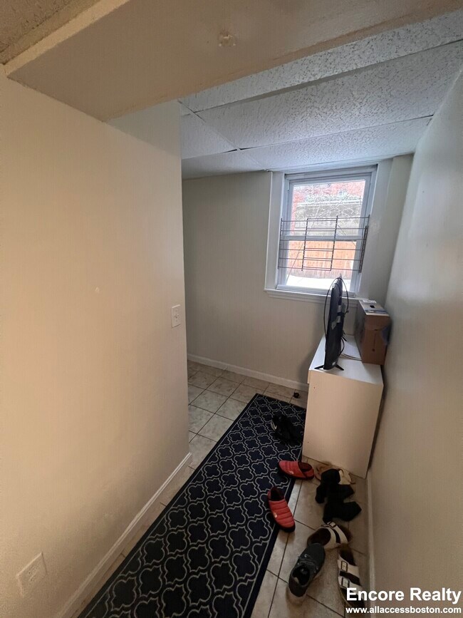 14 Centre St unit K, Cambridge, MA 02139 - photo 5