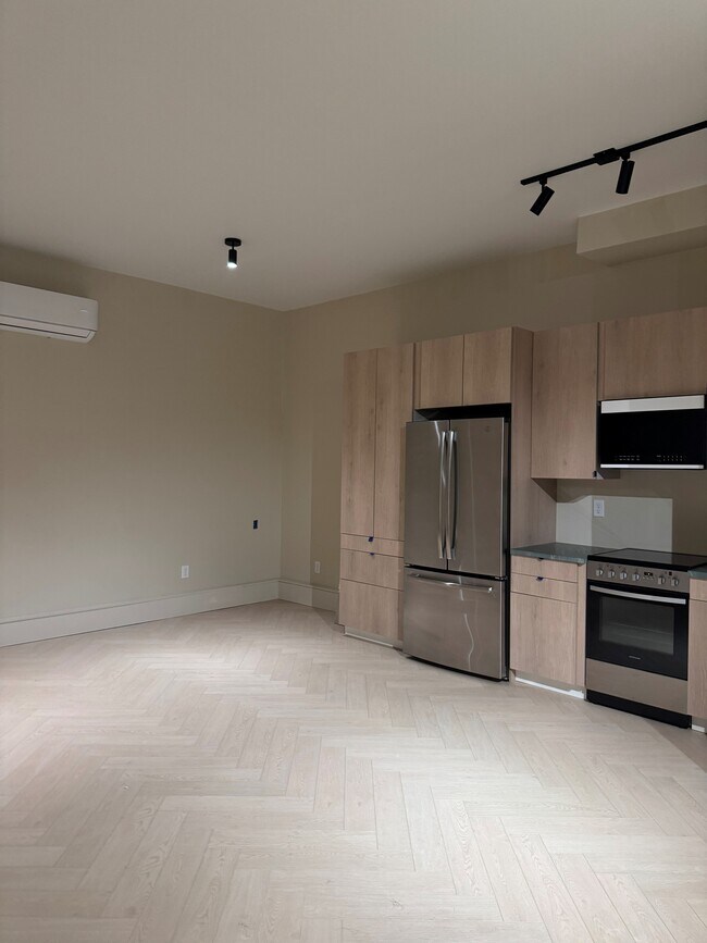 319 W 9th St unit 1, Covington, KY 41011 - photo 7