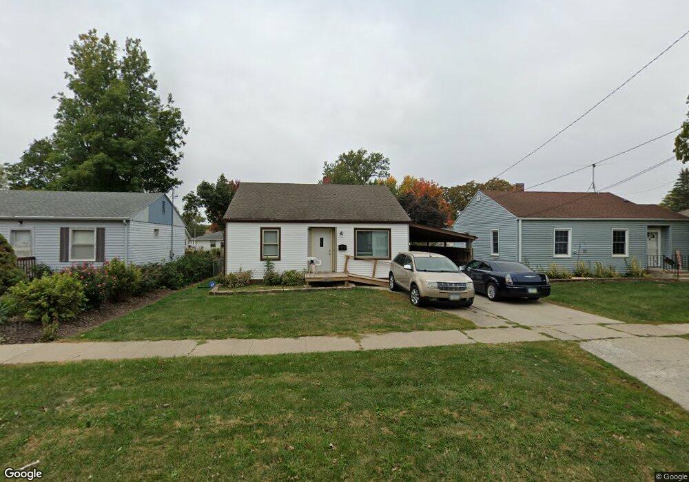 1003 W 5th St S, Newton, IA 50208 - photo 1