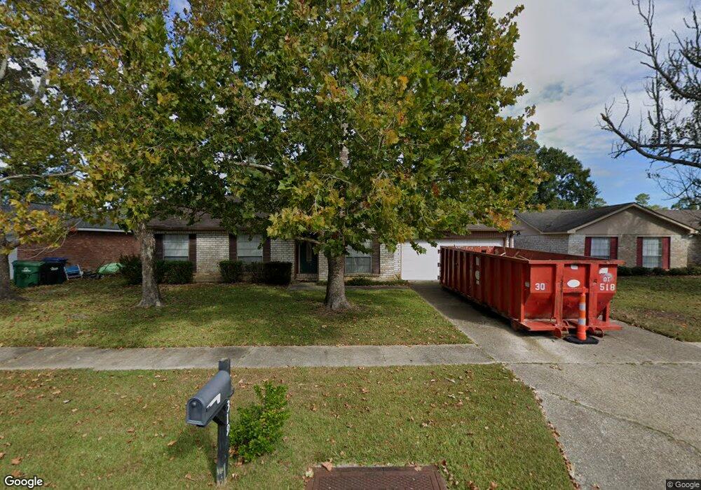 319 Cawthorn Dr, Slidell, LA 70458 - photo 1