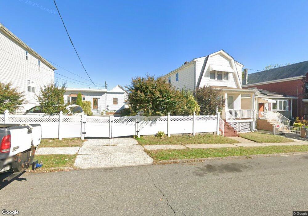 342 Ridgeley St, Perth Amboy, NJ 08861 - photo 1