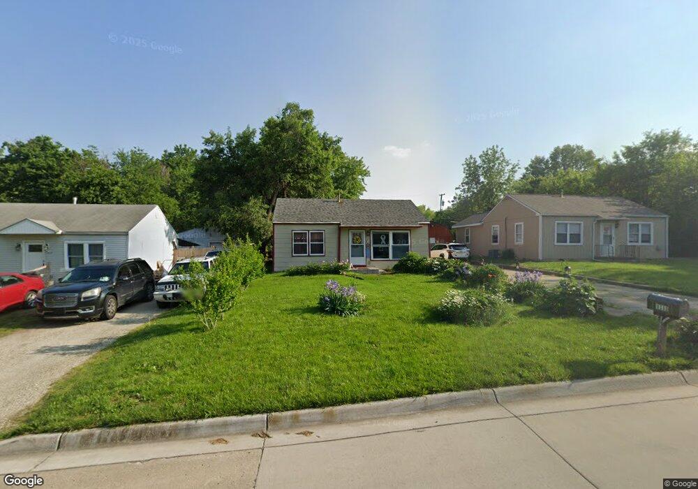 1111 SE 33rd Terrace, Topeka, KS 66605 - photo 1