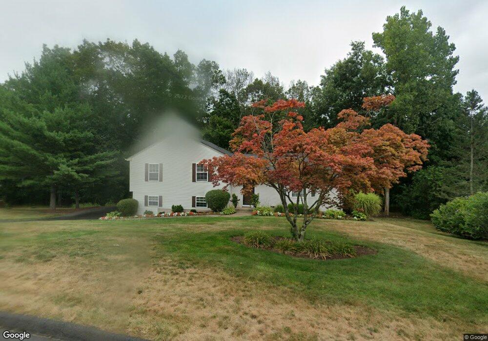 23 Spice Bush Ln, Bloomfield, CT 06002 - photo 1