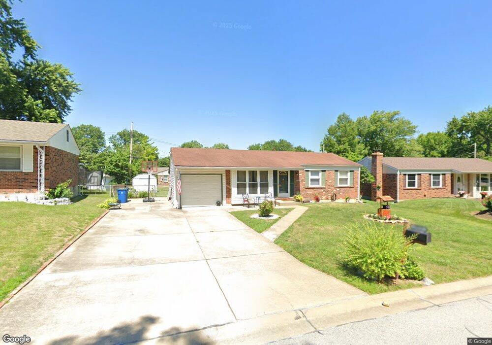 3313 Catesby Ln, Saint Charles, MO 63301 - photo 1