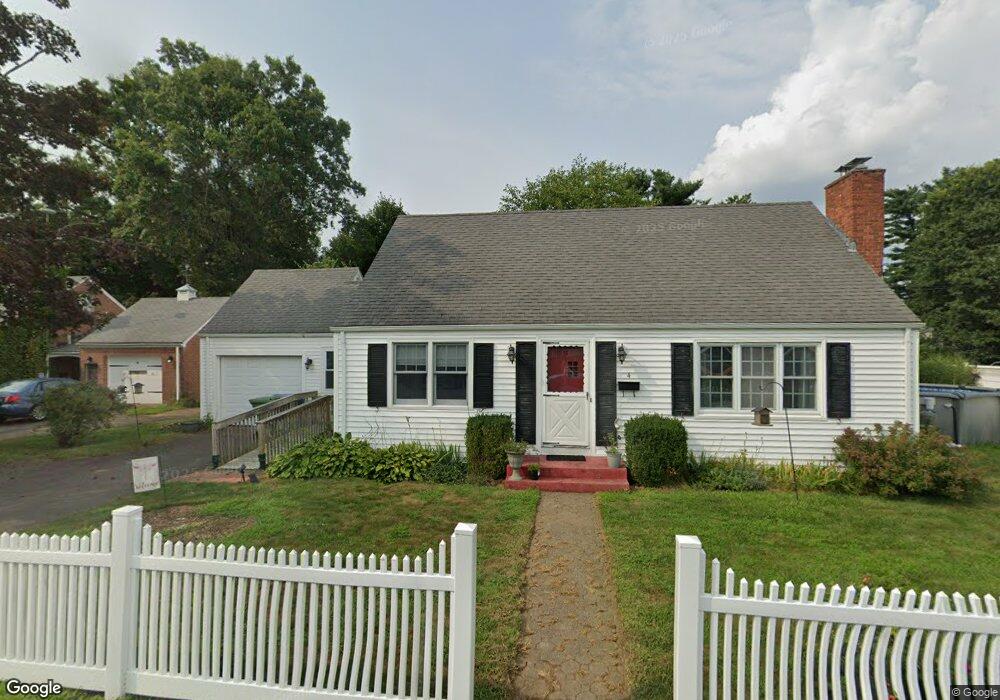 4 Shanley Ct, Cromwell, CT 06416 - photo 1