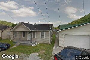 85 1st St, Allen, KY 41601