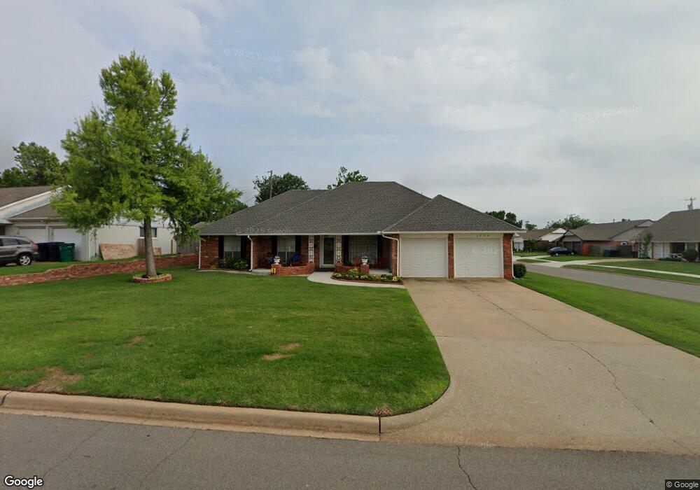 2724 NW 112th St, Oklahoma City, OK 73120 - photo 1