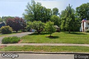 51 van Duyn Dr, Ewing, NJ 08618