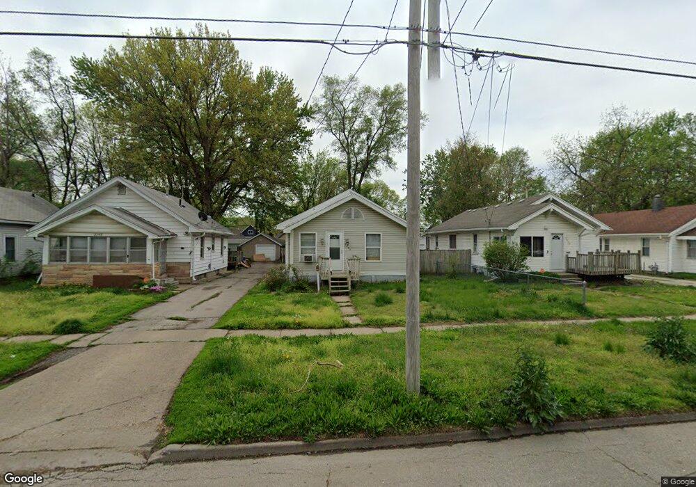 2237 E Grand Ave, Des Moines, IA 50317 - photo 1
