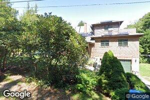 16 Sumner St, Woods Hole, MA 02543
