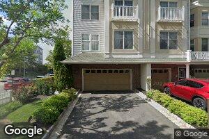 2 Lagoon Ln, Haverstraw, NY 10927