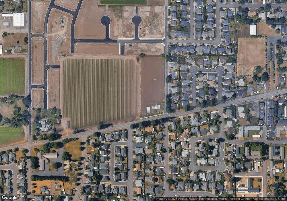 223 NE 17th Ave, Canby, OR 97013 - photo 1