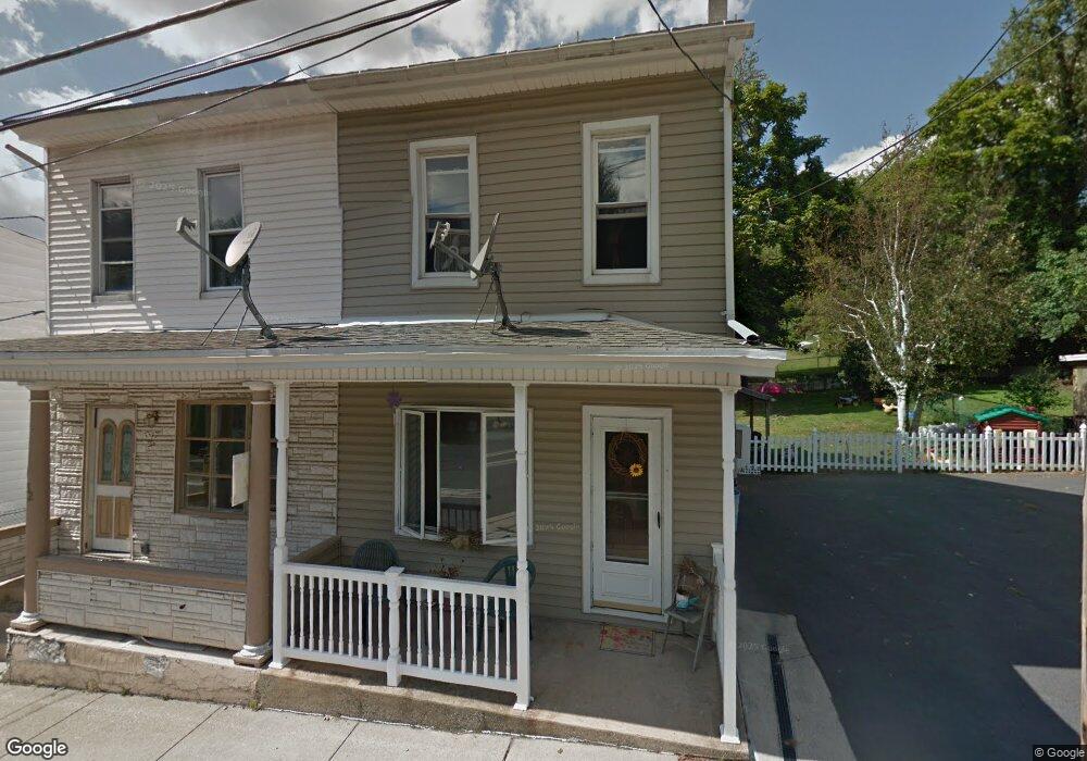 32 Ann St, Saint Clair, PA 17970 - photo 1