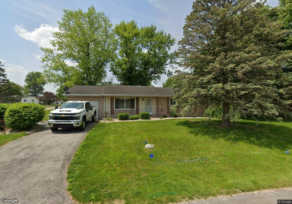 609 Maxine Dr, Ossian, IN 46777 - photo 1