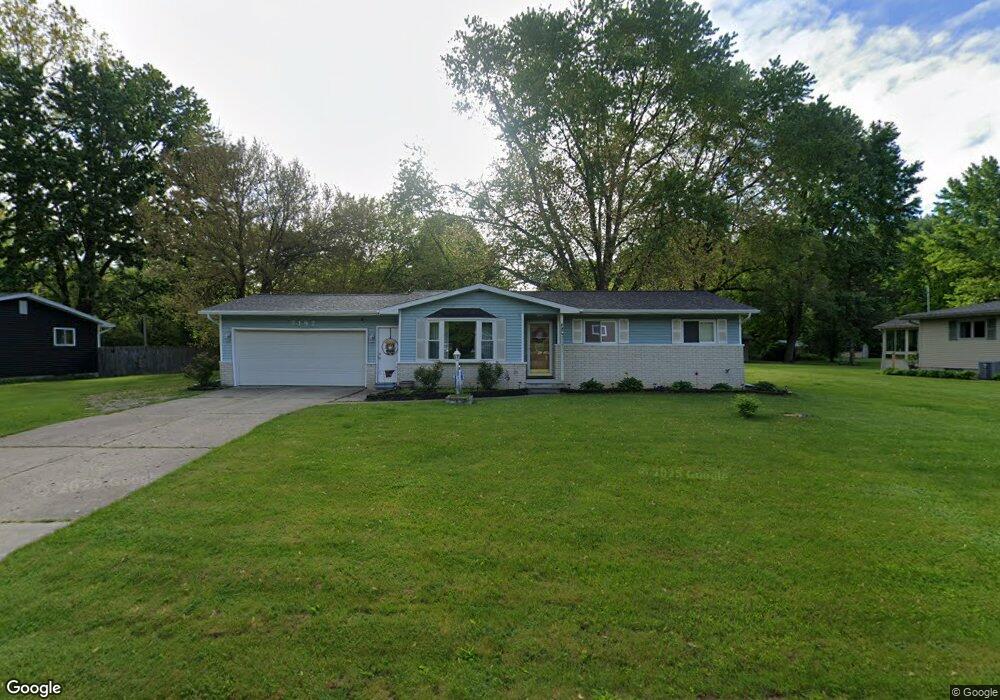 7182 Partridge Dr, Flushing, MI 48433 - photo 1