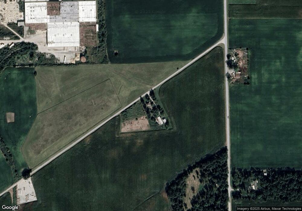 190 W Maple Rd, Bluffton, IN 46714 - photo 1